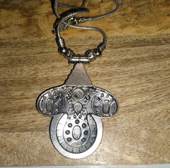 Silver Pendant Necklace with Blue & Coral Red Accents NEW - Picture 9 of 14